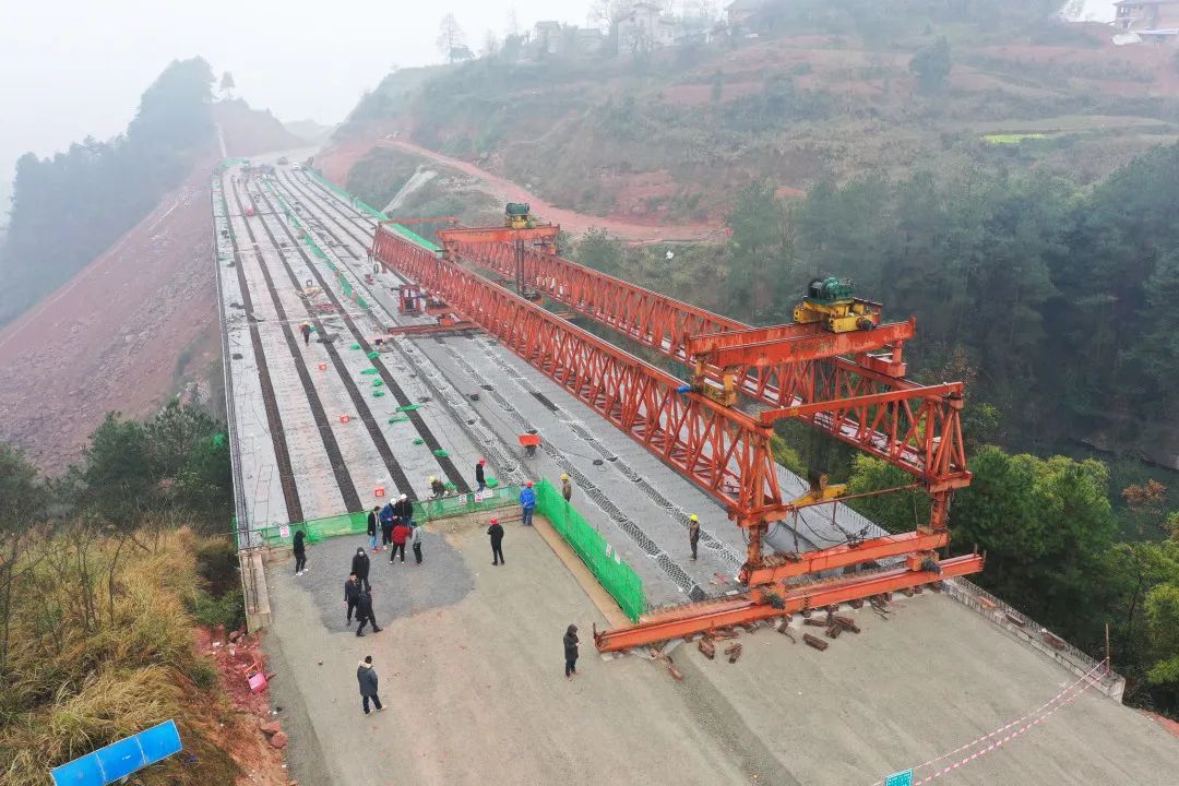 南北大道二期工程完工后,两路到邻水1小时就能飚拢!