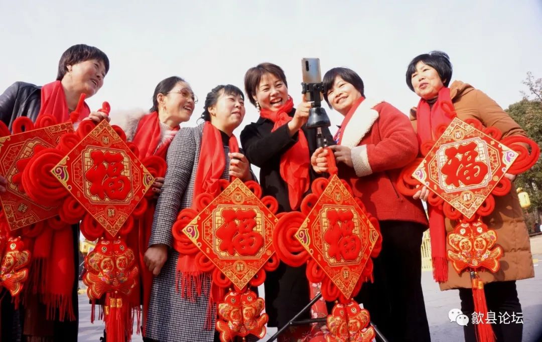 歙县女企业家协会响应疫情防控有关规定,取消年会和拜年聚餐,拍摄最美