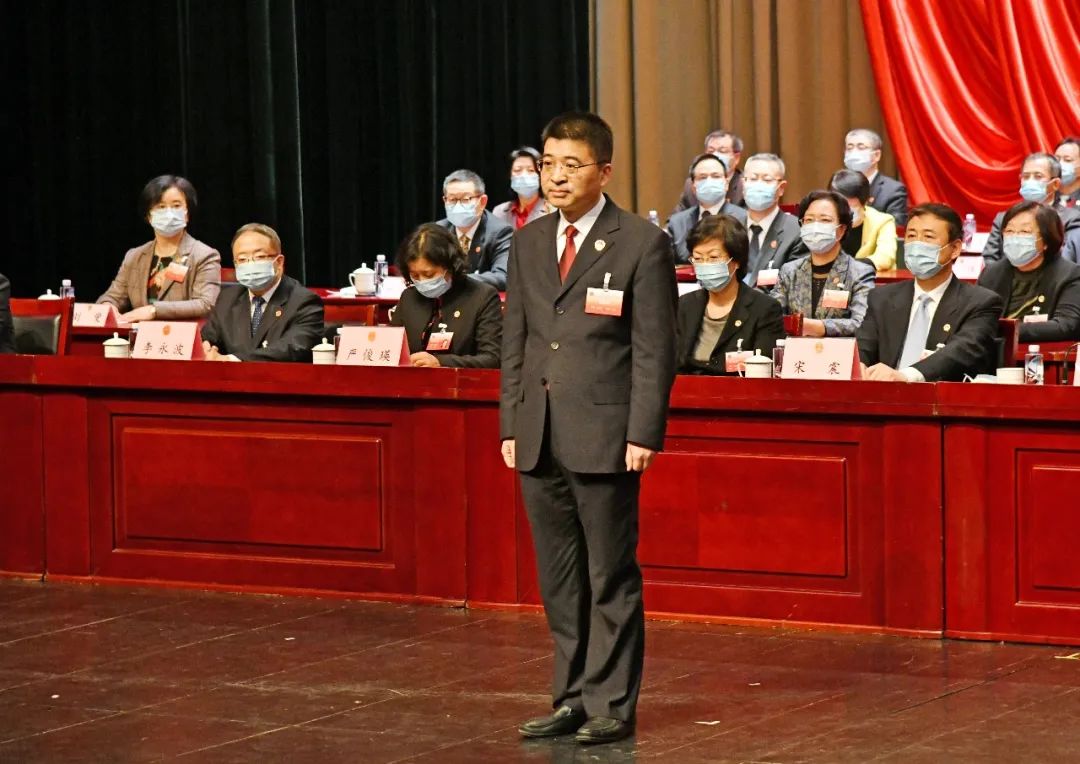 大会常务委员会批准),李帆,李敏,吴佳妮,陈煜涛为静安区人大常委会