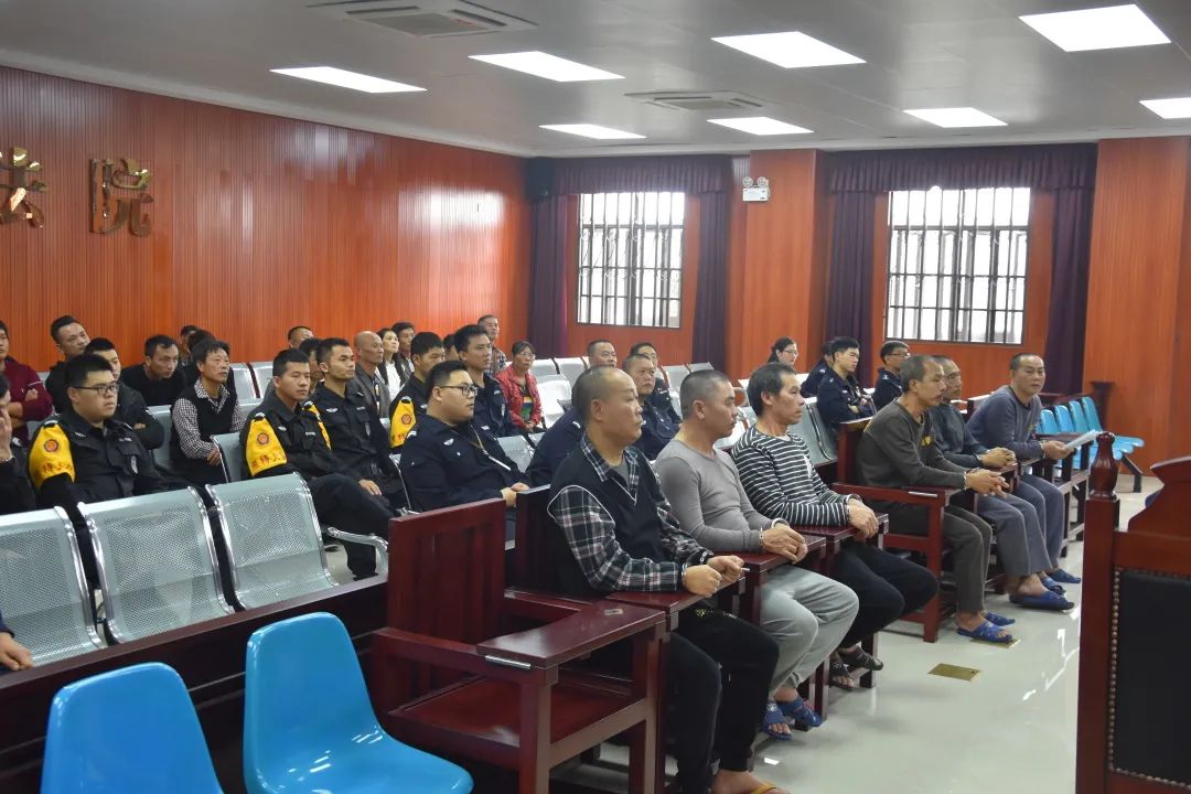 全力发挥法院职能    弘扬社会公平正义——潮南法院扫黑除恶工作纪实
