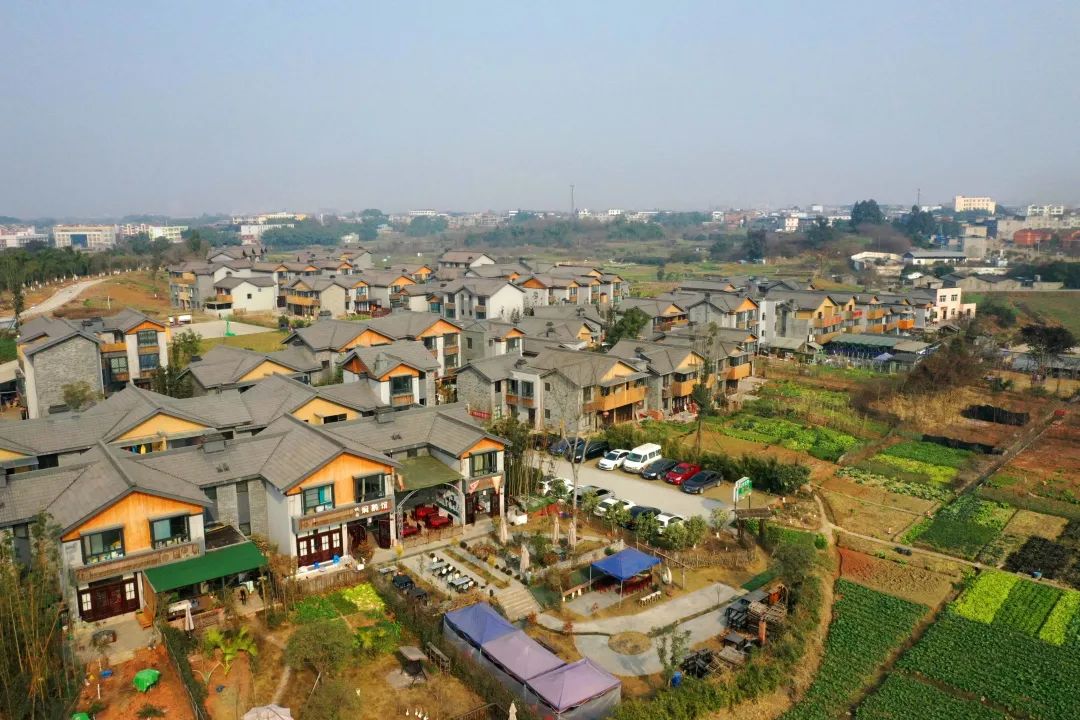 在这里走进山水田园生活