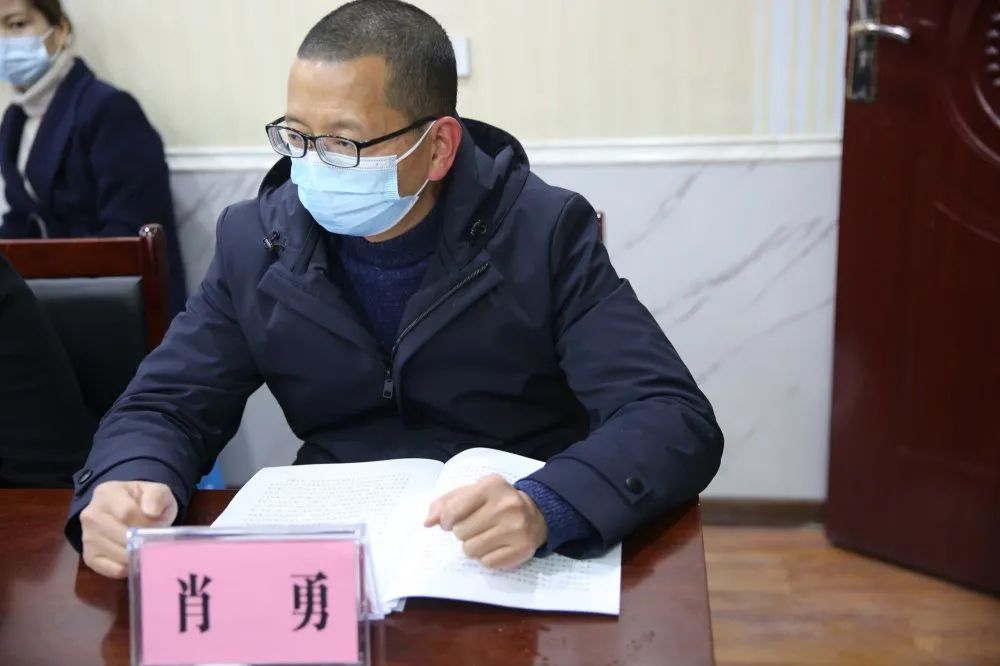 聚焦两会高言值两会代表热议渠县法院工作报告