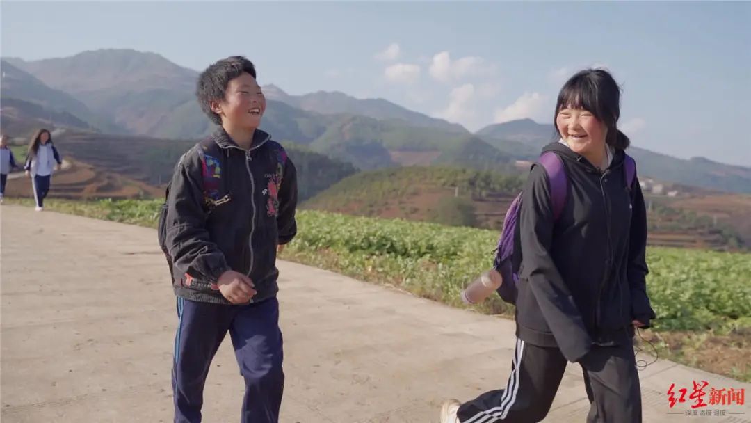 冰花男孩和故乡鲁甸不再头顶冰花晴通雨阻早已消失