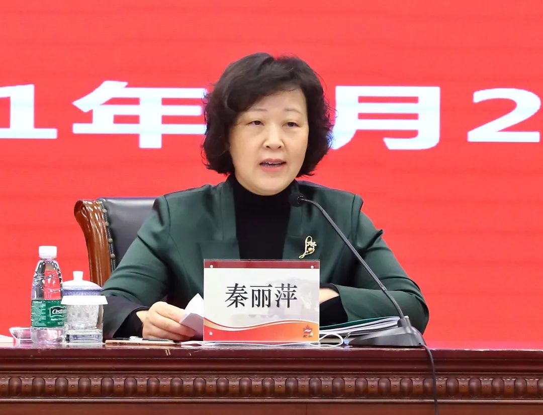 对于枫林街道2021年的展望,秦丽萍要求,要奋力攻坚克难,进一步提升