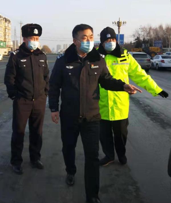 梅河口交警疫情防控警在岗不负使命显担当