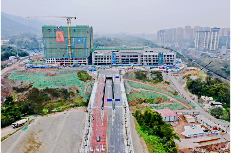 重庆大学城隧道复线图片