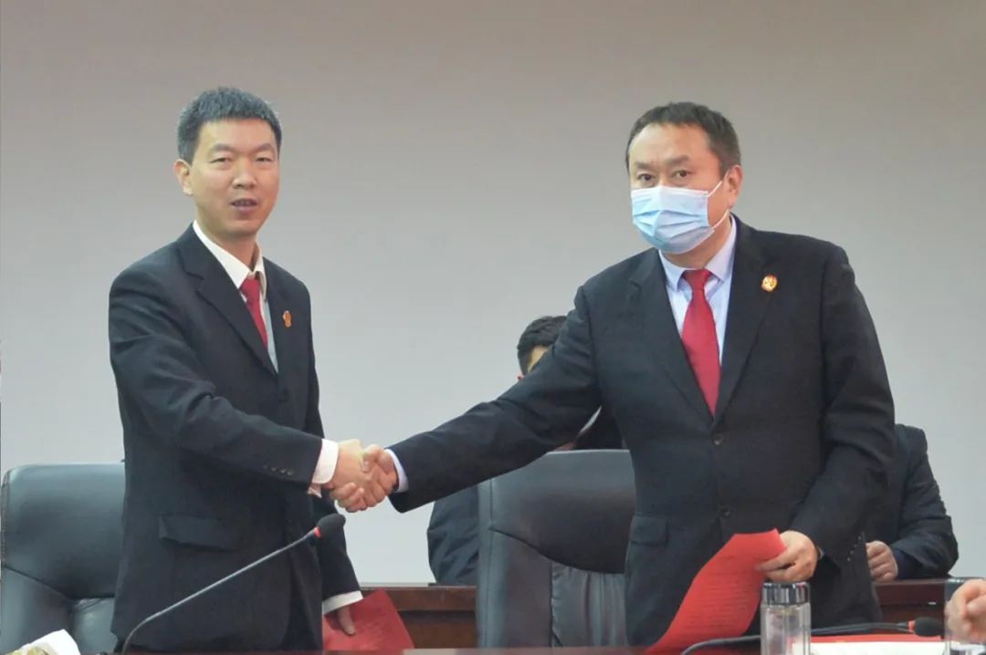 会上,党组成员,副院长魏峰宣读了试点工作方案,明确法庭受理执行案件