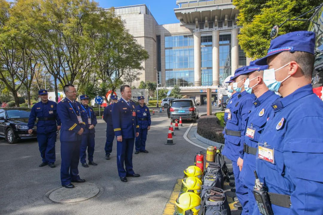 总队王星政委检查指导省两会消防安保工作