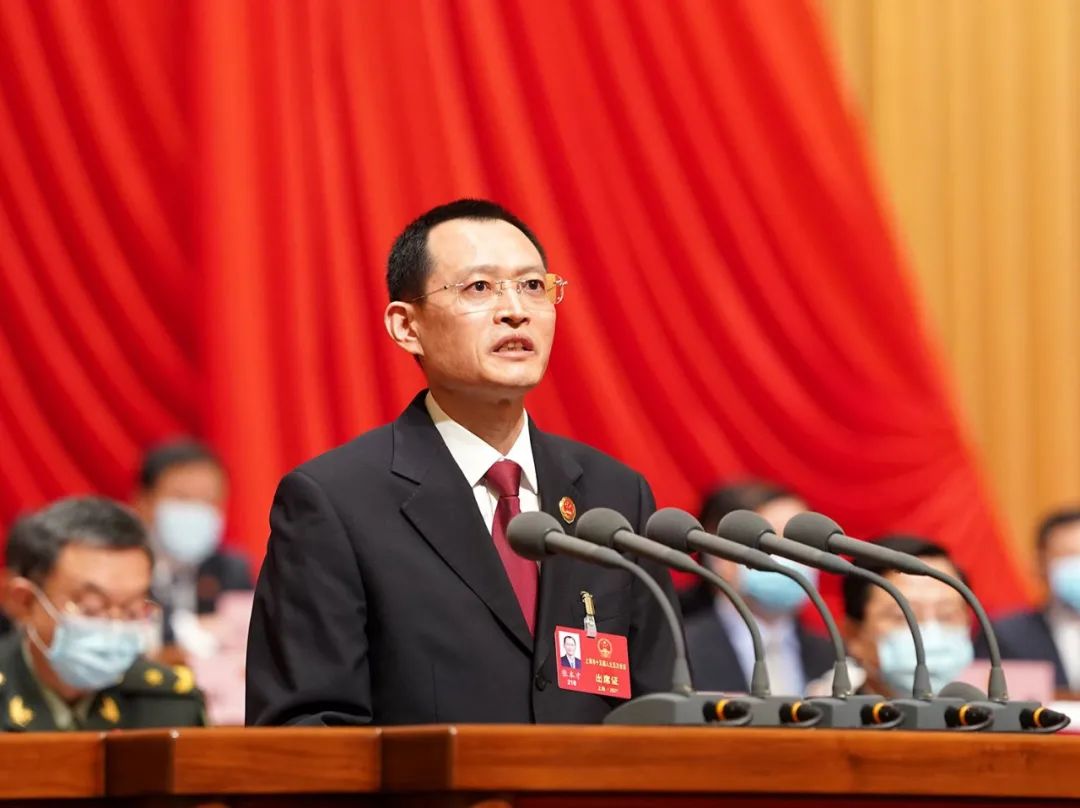 市人民检察院检察长张本才在作上海市人民检察院工作报告时说,2020