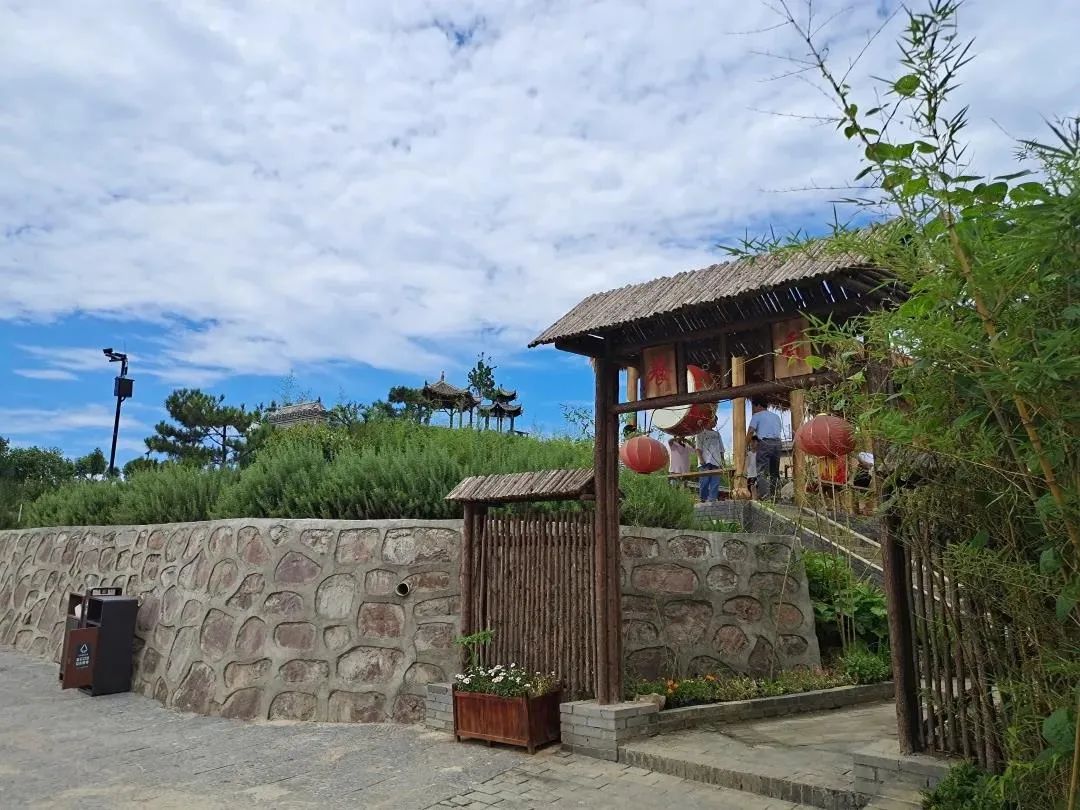 香鹿山镇打好六镇建设组合拳吹响乡村振兴集结号