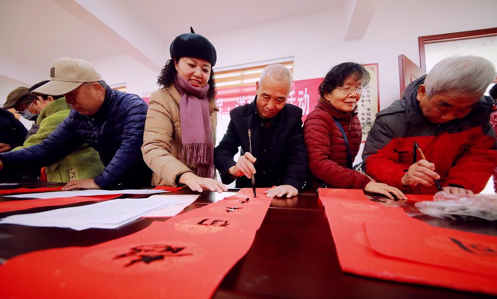 10000份春聯免費送洛龍區文化館送來溫暖新年祝福