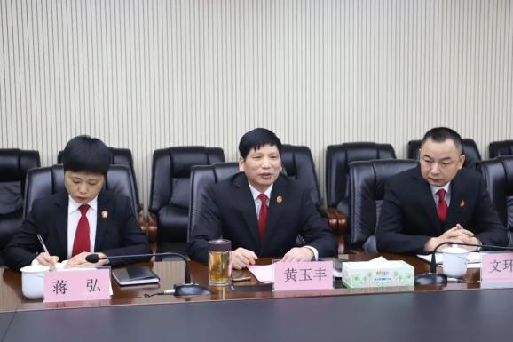 荷塘法院区委副书记代区长罗鹏程来院调研工作