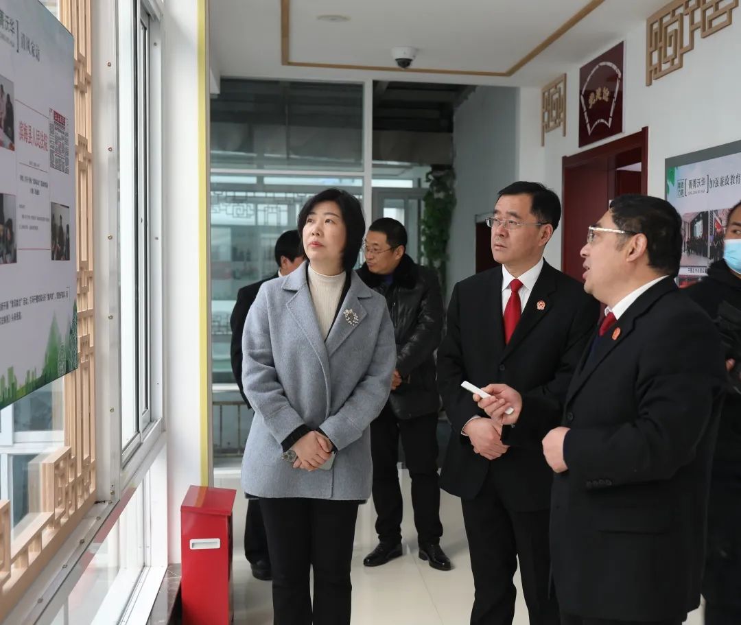 滨海县委常委,宣传部部长申建春一行视察指导滨海法院文明创建工作