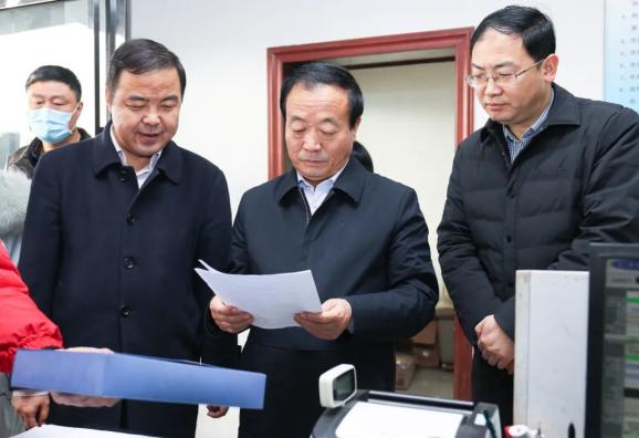 1月27日,咸阳市生态环境局党组书记,局长赵效恩深入