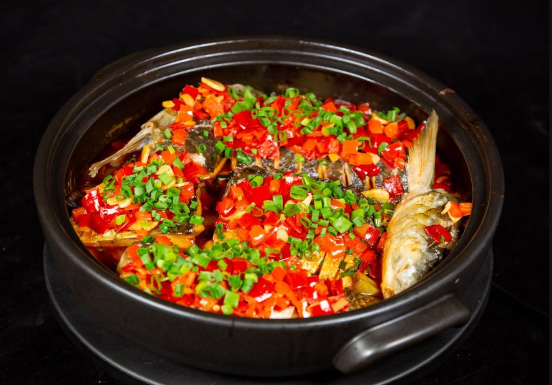 剁椒砂锅焗梭鱼