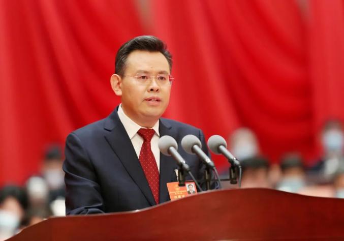 武汉市十四届人大六次会议昨日开幕