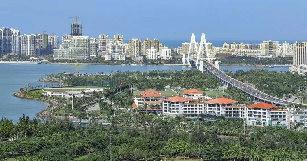俯瞰复兴城互联网信息产业园。