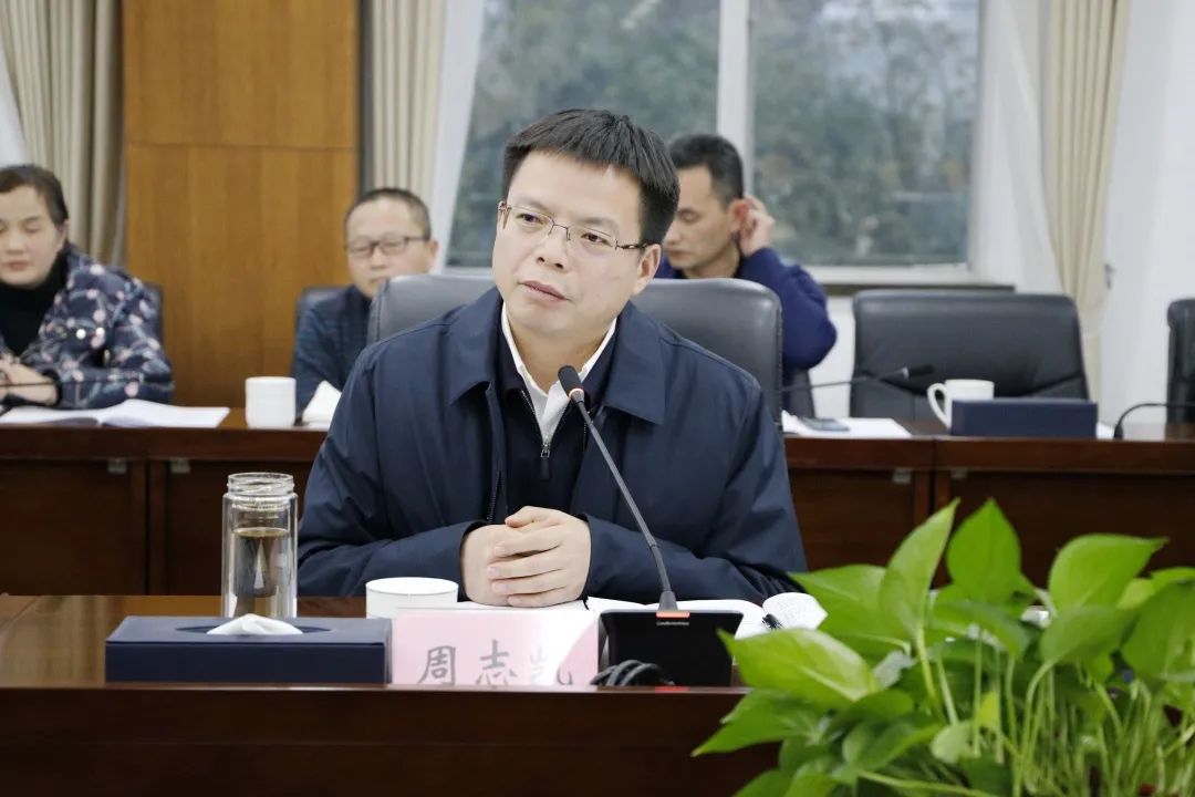 周志凯专题调研道路空间提质及城市管理工作