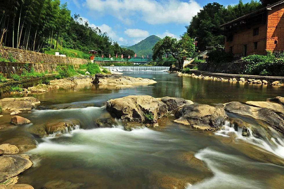 山塘,小水电等已建工程现有条件,通过跨区域引水工程解决区域性的水源