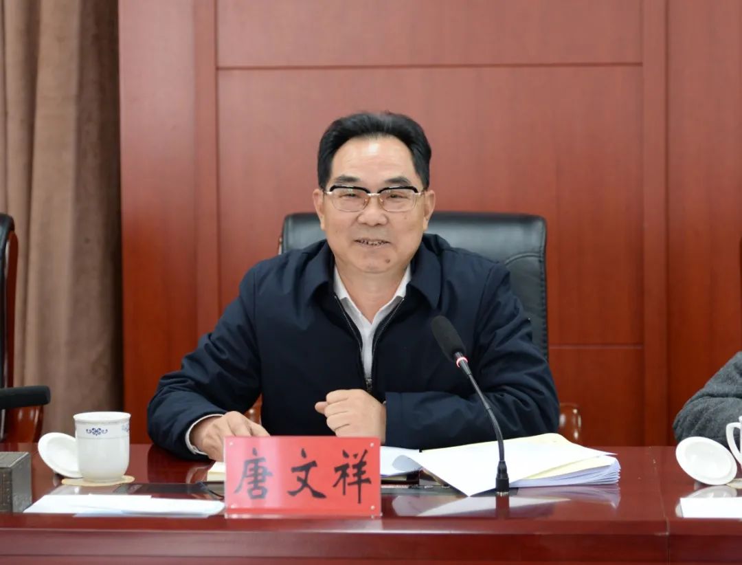 敞开心扉剖析思想直奔主题查摆问题云南省检察院党组召