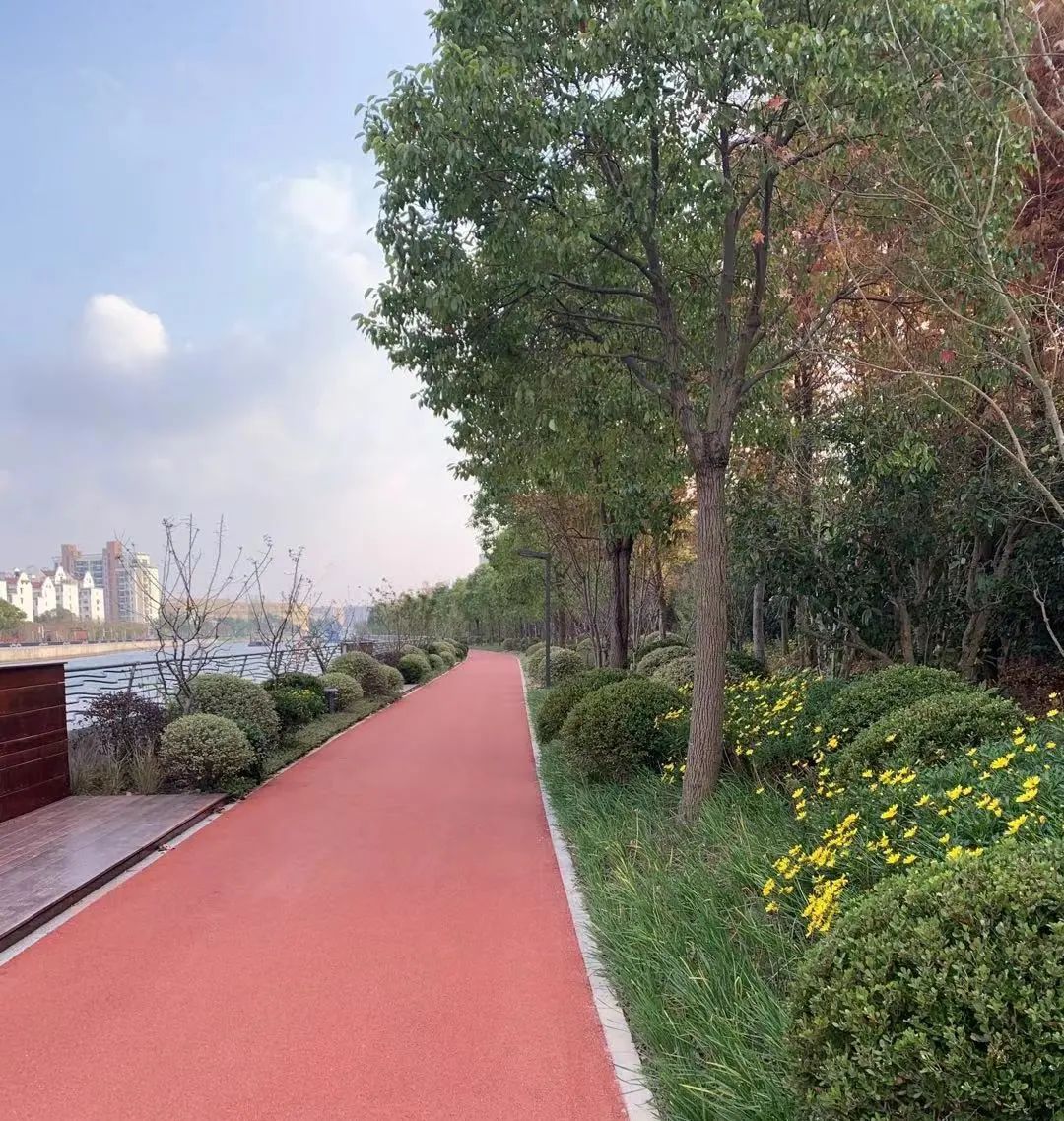 临空音乐公园(1号公园)地址:广顺北路592号临空音乐公园(1号公园),是