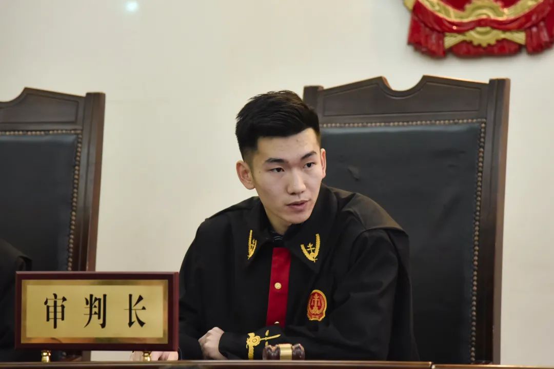 做个善良的法律人很酷