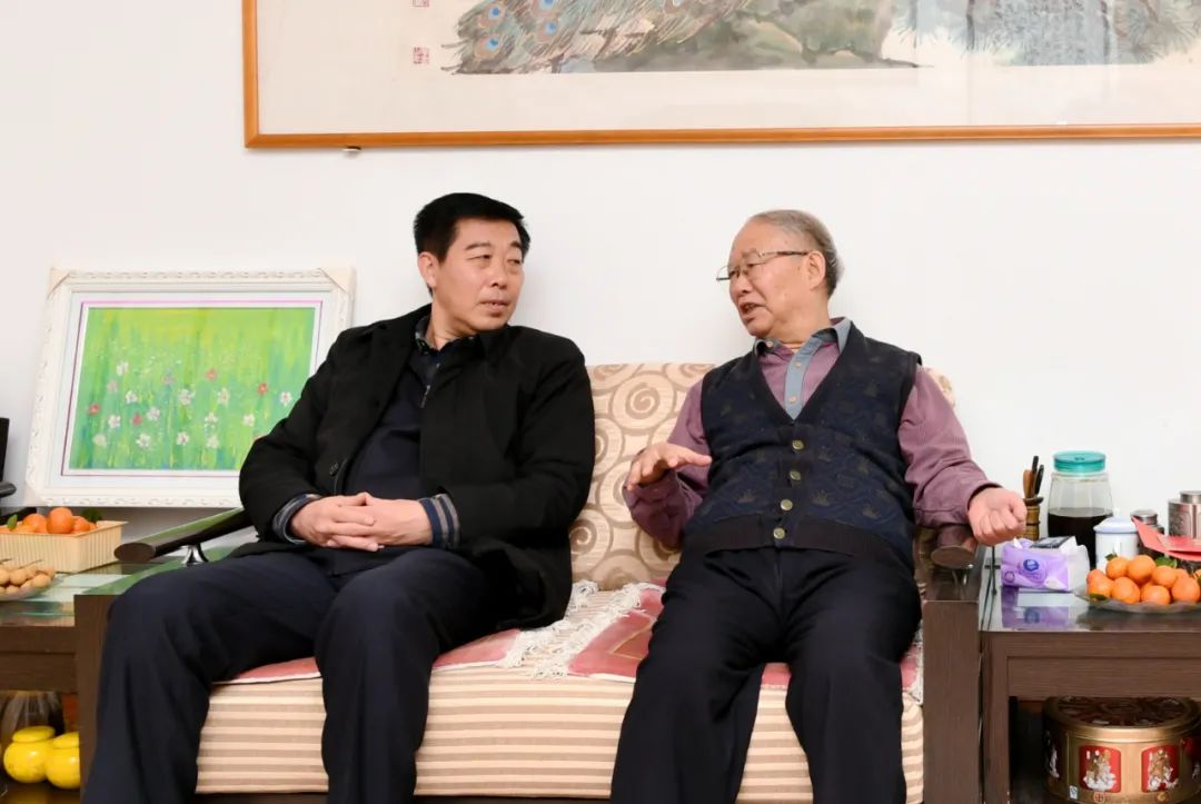 看望慰问省法院原院长郝洪涛同志