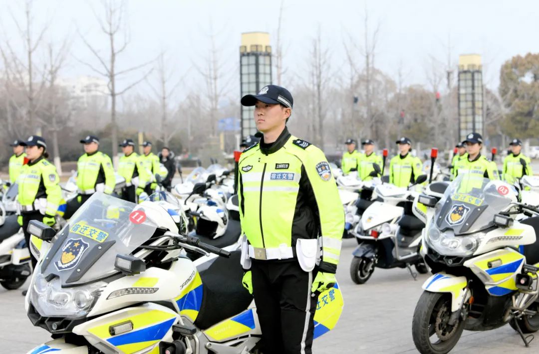 光影police|铁骑出征护卫春运平安_澎湃号·政务_澎湃新闻-the paper