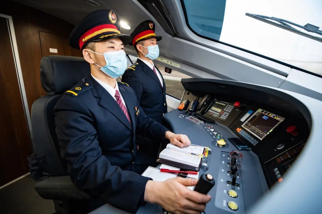 高铁串起幸福路_澎湃号·政务_澎湃新闻-the paper