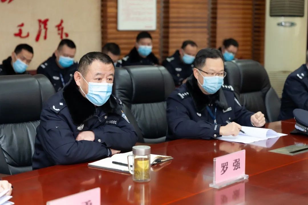 大竹县委政法委书记魏辉才莅临川东监狱调研指导疫情防控工作