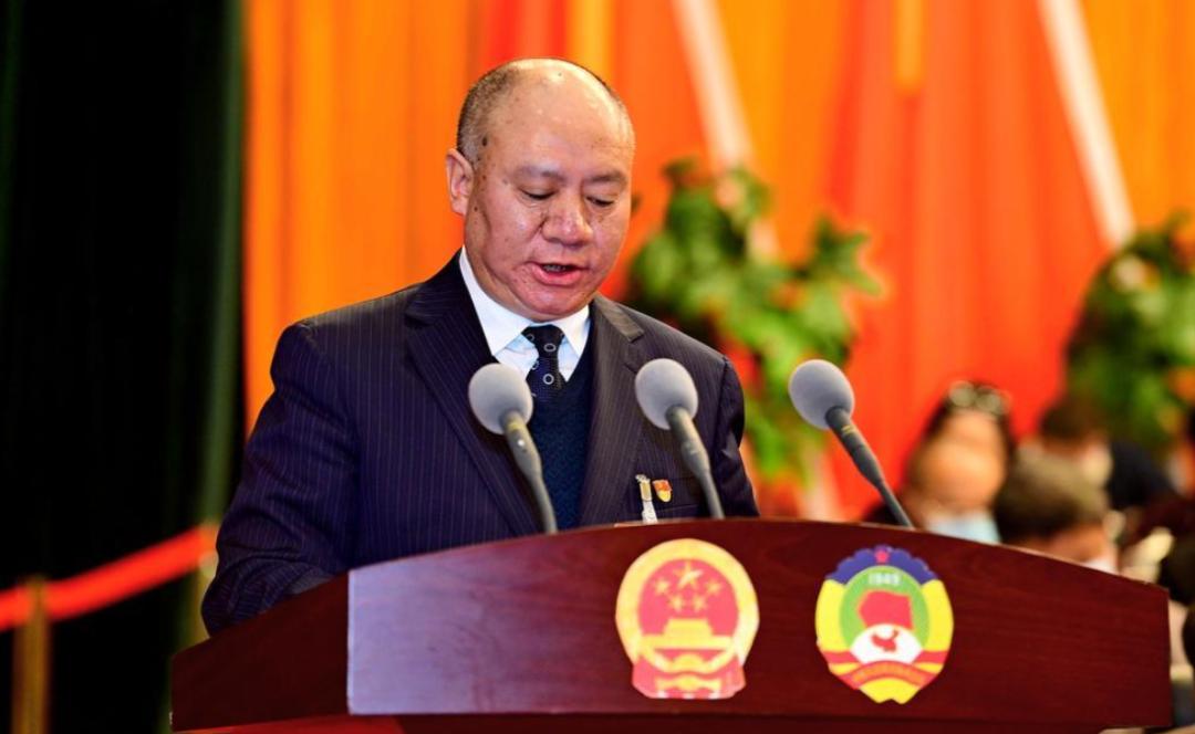 州政协十三届五次会议开幕刘成鸣肖友才李康到会祝贺杨庆华作工作报告