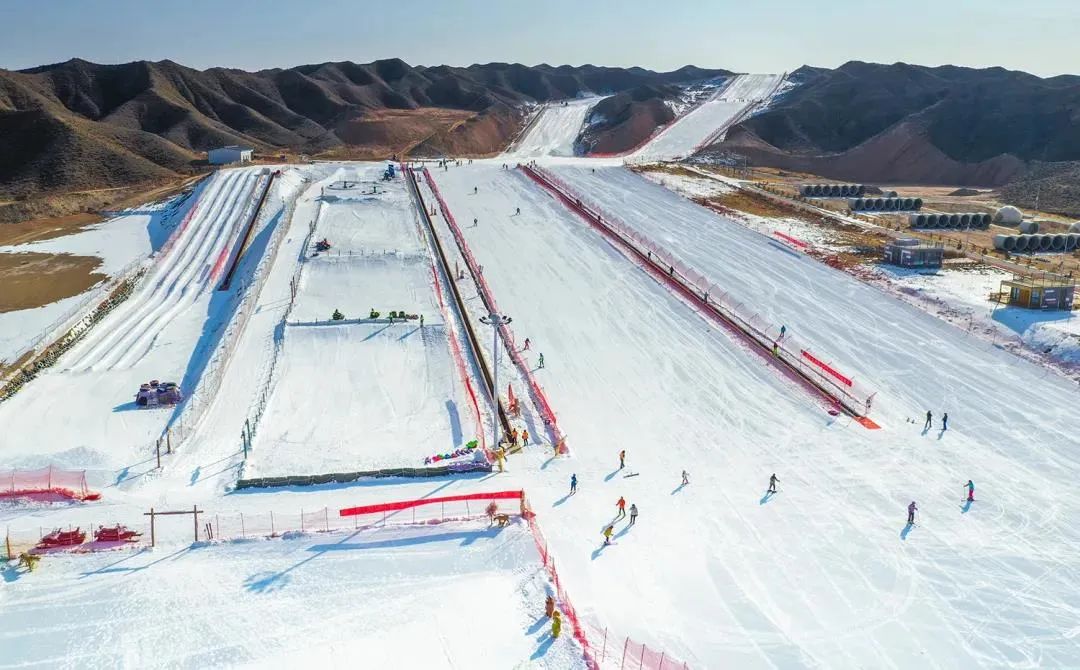 黄谷川滑雪场图片