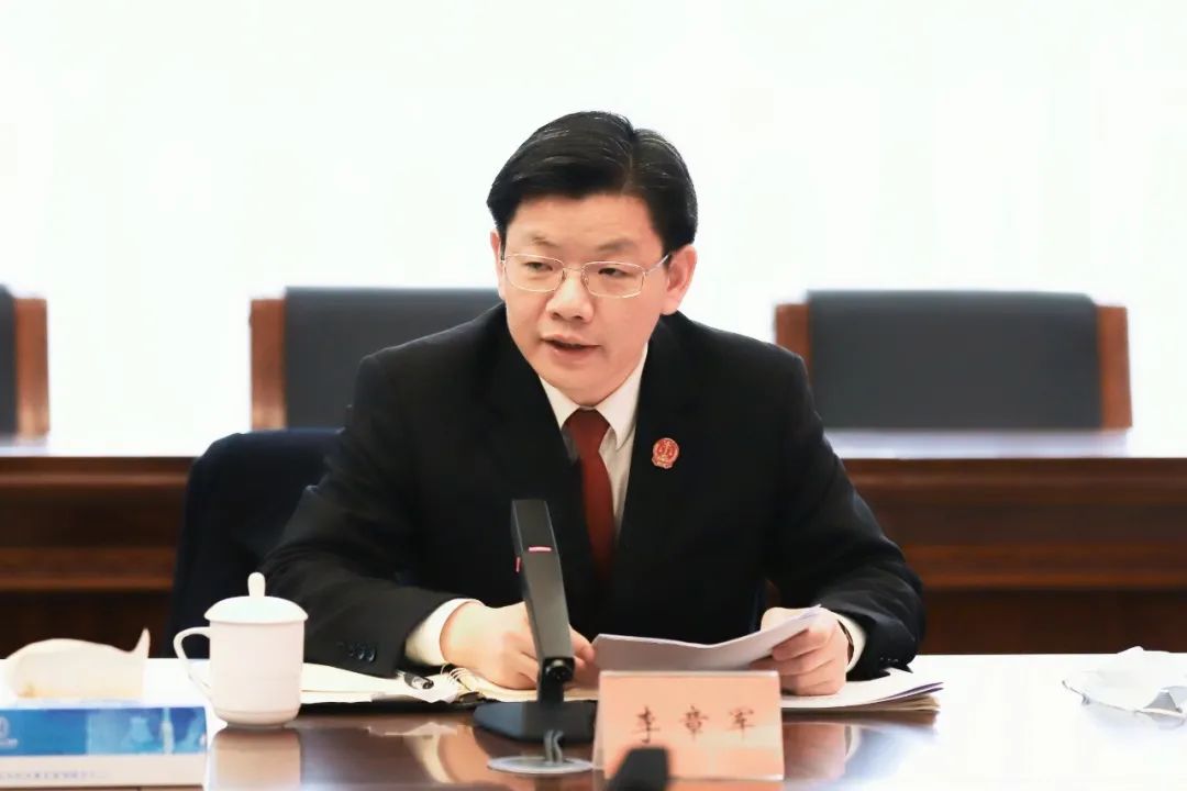 会上,李章军,孙颖分别通报2020年度市法院和检察院工作情况,并就与会