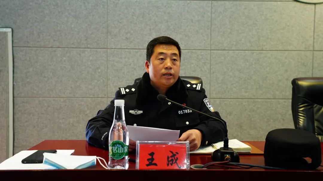 杨卫平要求参训人员:一要做村子里的明白人,详细掌握村(社区)的人,地