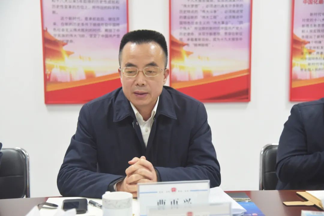 区领导张春雄,易文斌,廖勇以及相关部门负责人参加.