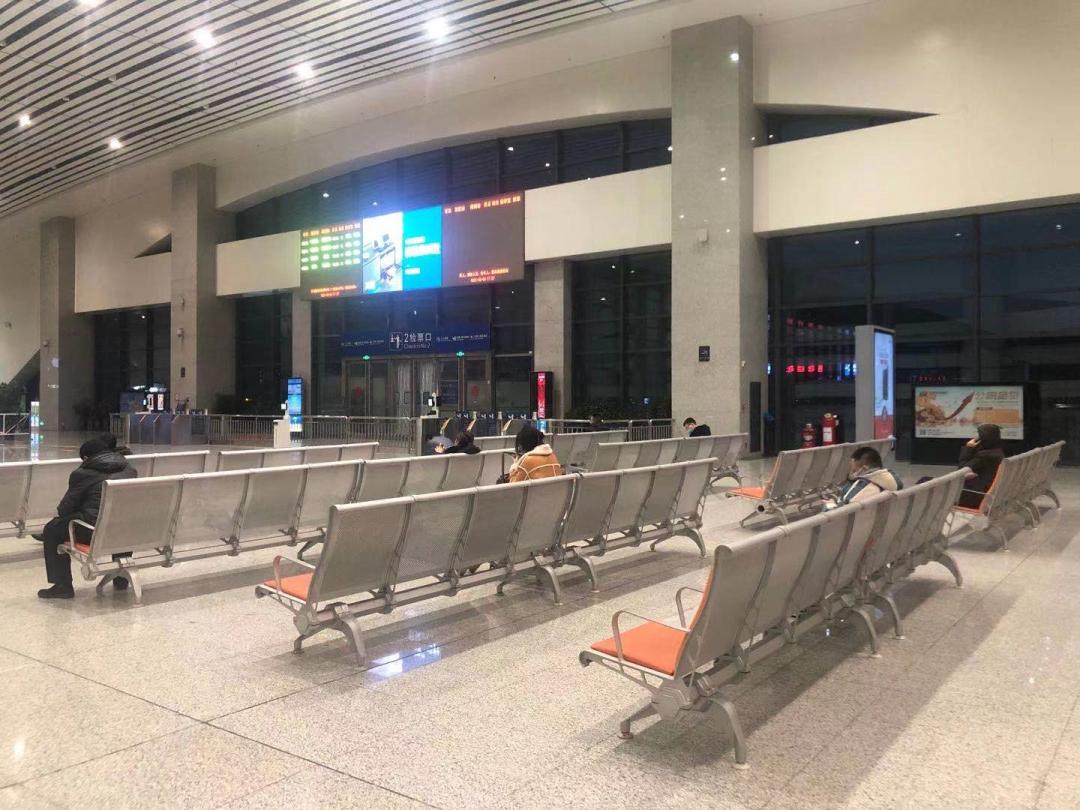 春运纪实直击大庆东站12小时↘