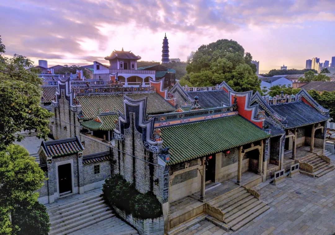 《莲峰书院》崔令文《南庄夜色》卢展途《写春联》陈伟杰《亚艺花圃》