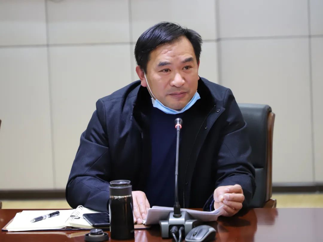 黄州区人民法院召开2020年度民主生活会