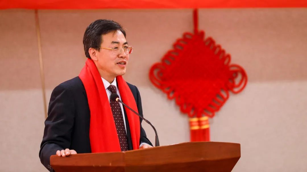 工作者,为学校重点学科和重点实验室建设做出了突出贡献的傅旭春教授