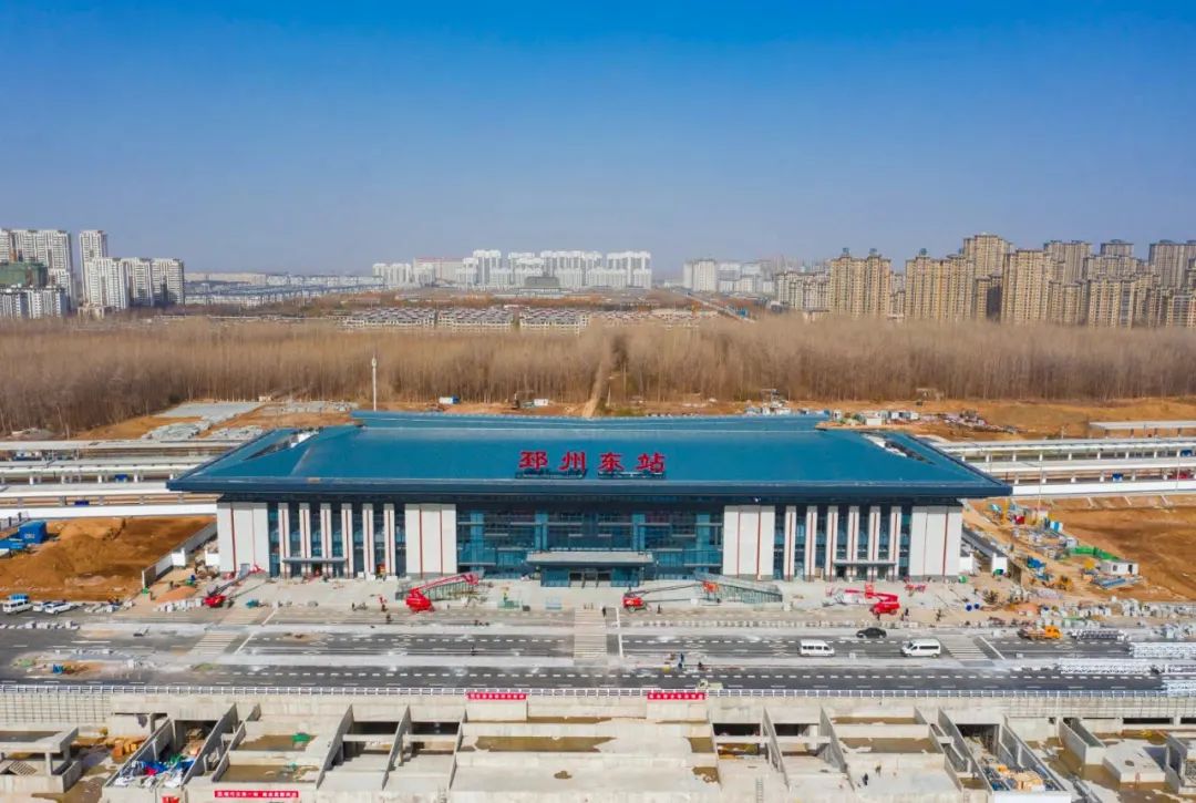 徐连高铁还是连接京沪通道和沿海铁路通道的重要联络线,在徐州枢纽