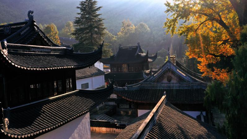 灵峰讲寺风景图