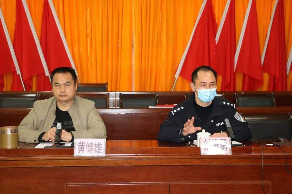 培训过程中,大乐派出所教导员刘进勇用真实的案例生