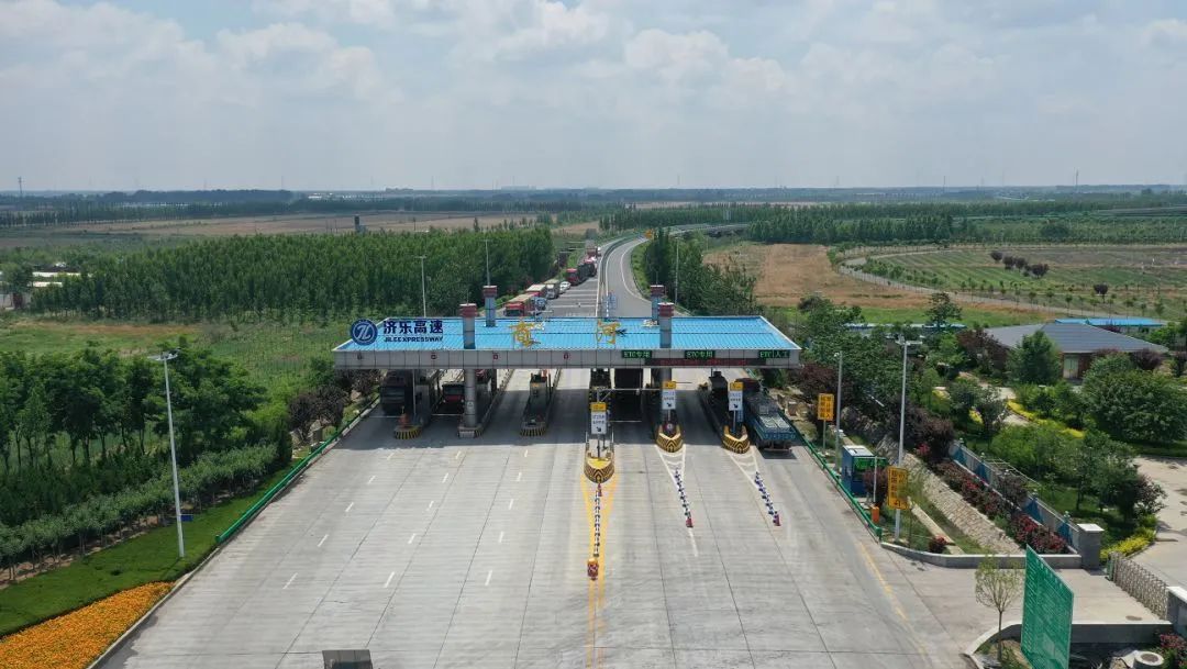 2条高速2条高铁1座机场商河进入速度时代