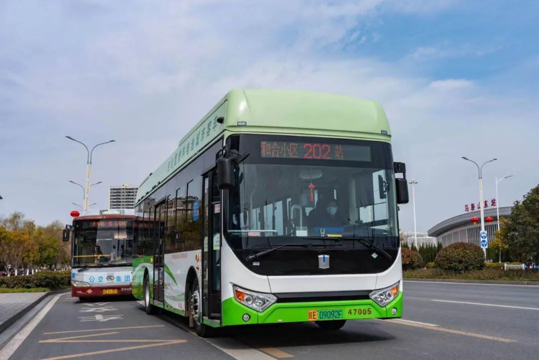氢车上路首批投放126路202路公交车