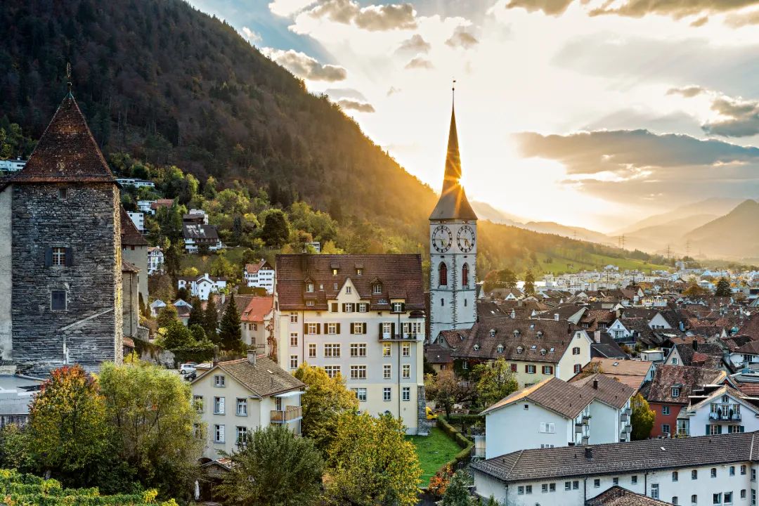 瑞士库尔跨越5000年的云端相遇