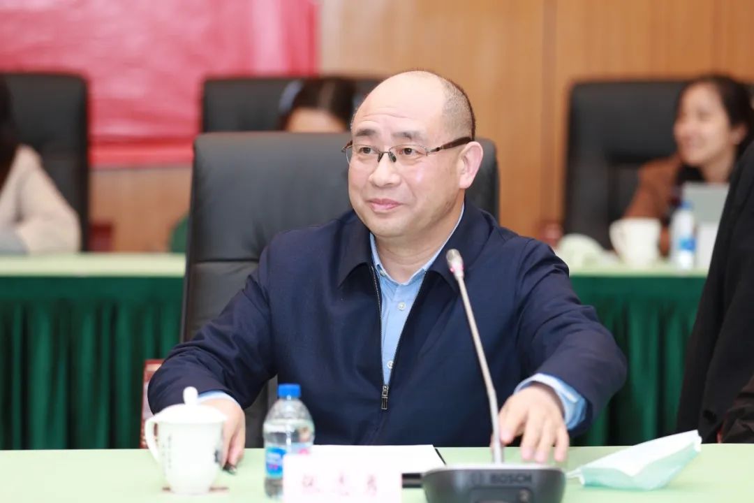 座谈会上,复旦大学基建处处长李卫国介绍了玖园旧居修缮规划和建设