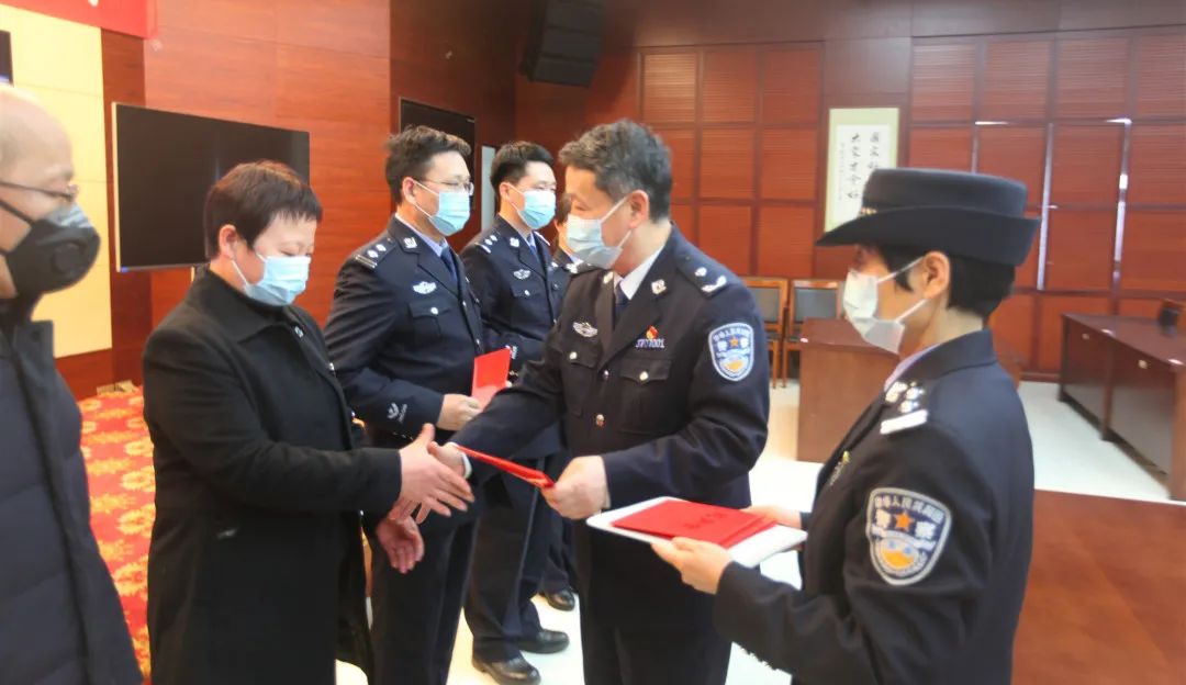 运河监狱举办专项优抚基金发放仪式