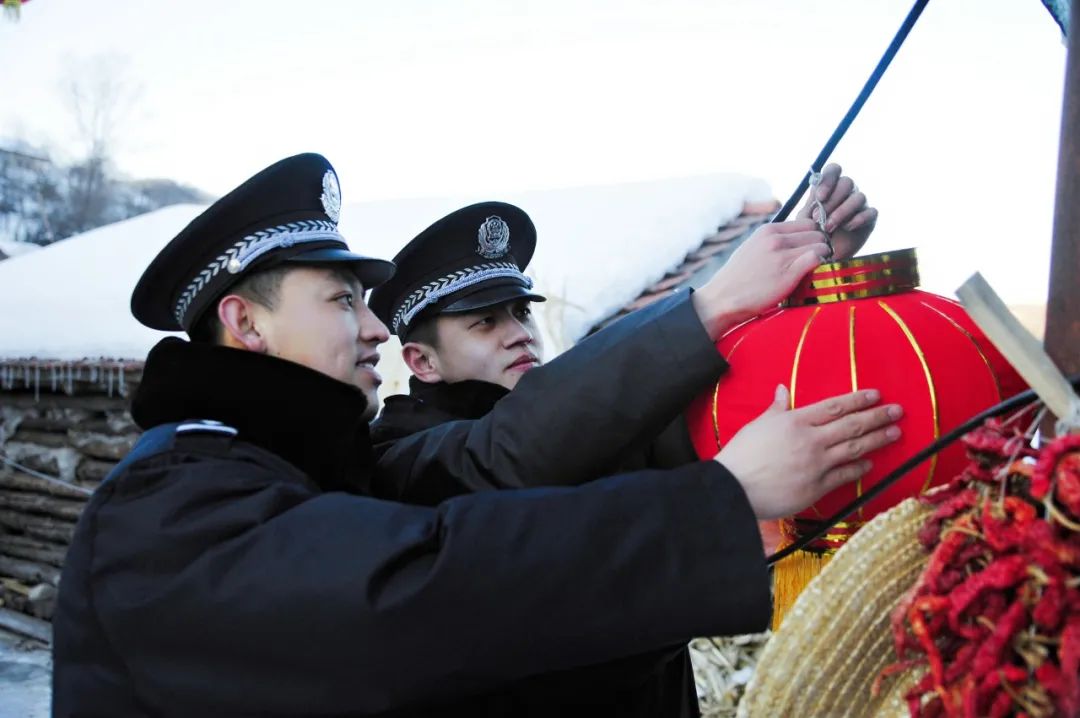 白山市公安局党委向全市公安系统发出新春慰问信