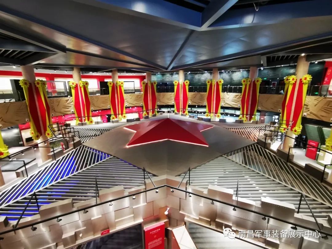 南昌军事主题公园春节七天不打烊第二场20:30-20:45第一场19:30-19:45