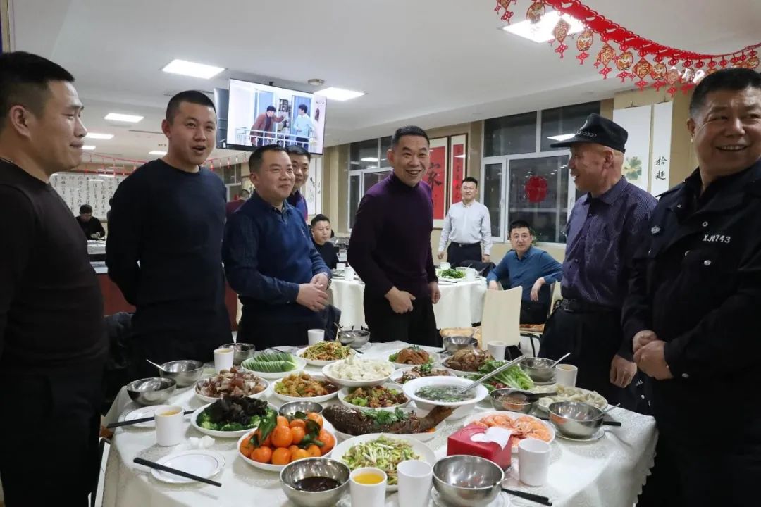 对梅河口市公安局全体民警,辅警来讲,与家人团圆却始终是一种奢望